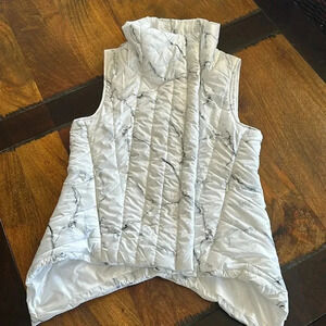 Ayrtight zippered vest. Size XS EUC